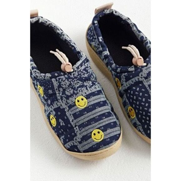 New Urban Outfitters Patchwork Hardsole Slipper Size S - Picture 2 of 10